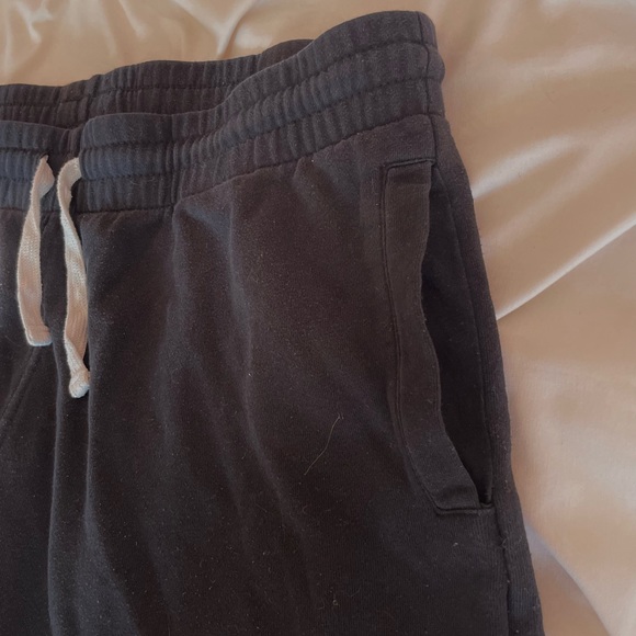 Men’s black sweatpants size XL - Picture 3 of 4